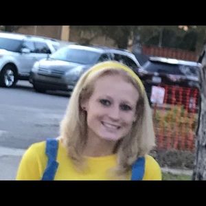 Meet your Posher, Lauren